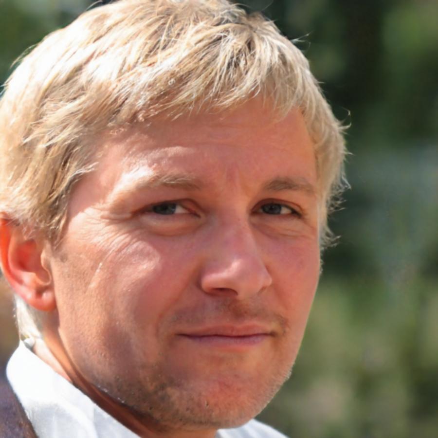 Portrait de Dorian Lestrade